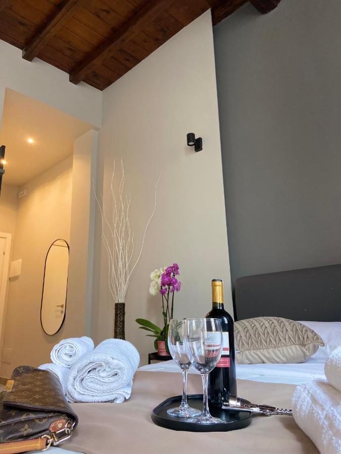 Soha Piazza Di Spagna Boutique Rom Eksteriør billede