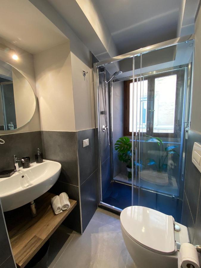 Soha Piazza Di Spagna Boutique Rom Eksteriør billede