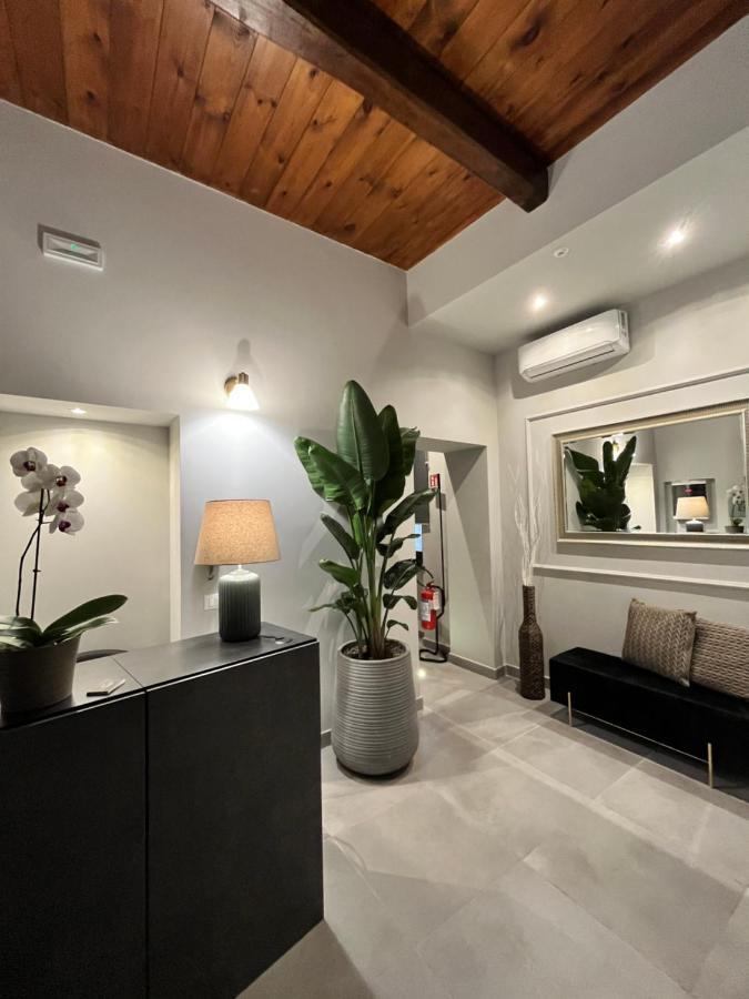 Soha Piazza Di Spagna Boutique Rom Eksteriør billede