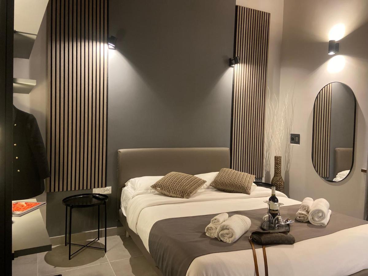 Soha Piazza Di Spagna Boutique Rom Eksteriør billede